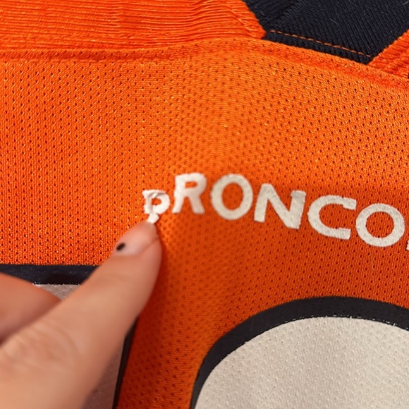 Broncos #18 Manning Children’s Jersey - Picture 3 of 7